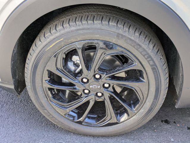New 2027 Chevrolet Bolt RS w/ LPO, All-Weather Package FWD image 30