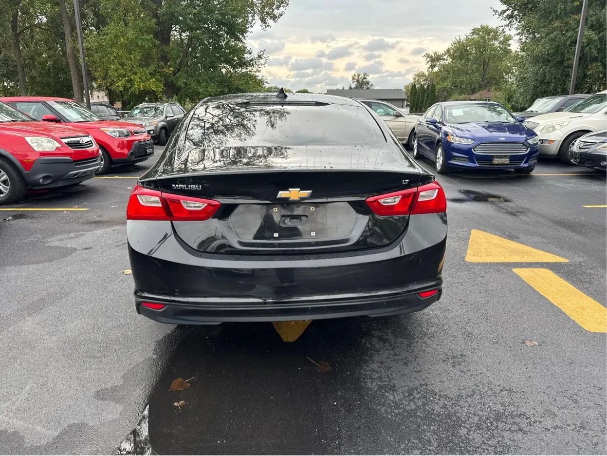 Used 2018 Chevrolet Malibu LT FWD image 5