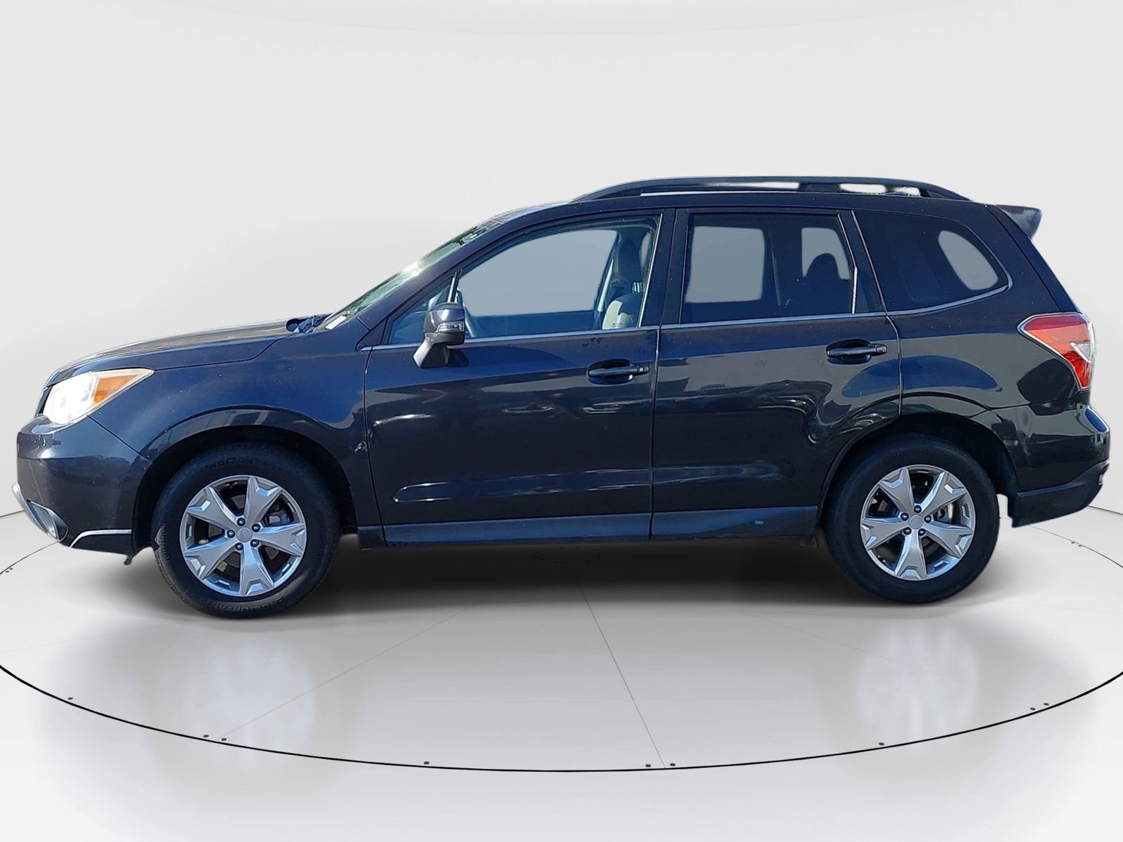 Used 2014 Subaru Forester 2.5i Touring AWD/4WD image 4