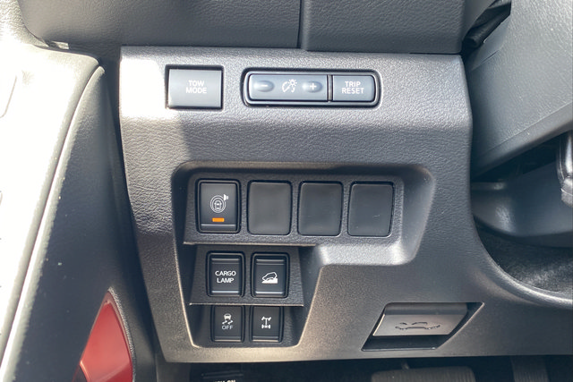 Certified 2025 Nissan Frontier PRO-4X AWD/4WD image 30