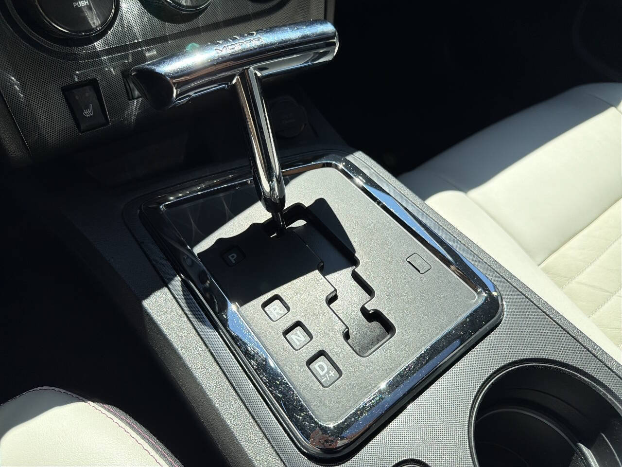 Used 2010 Dodge Challenger R/T RWD image 28