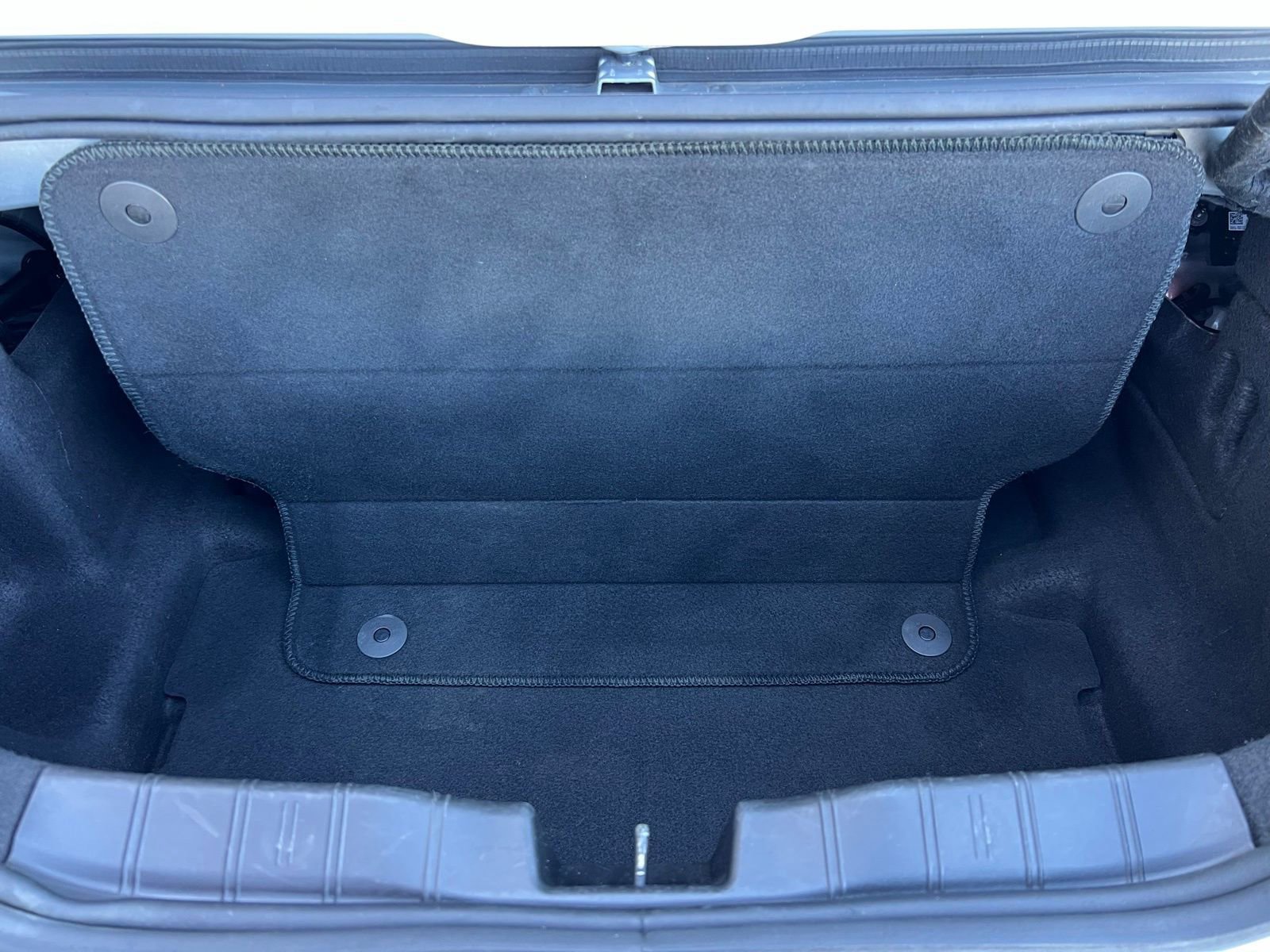 Used 2018 Chevrolet Camaro LT w/ RS Package image 18