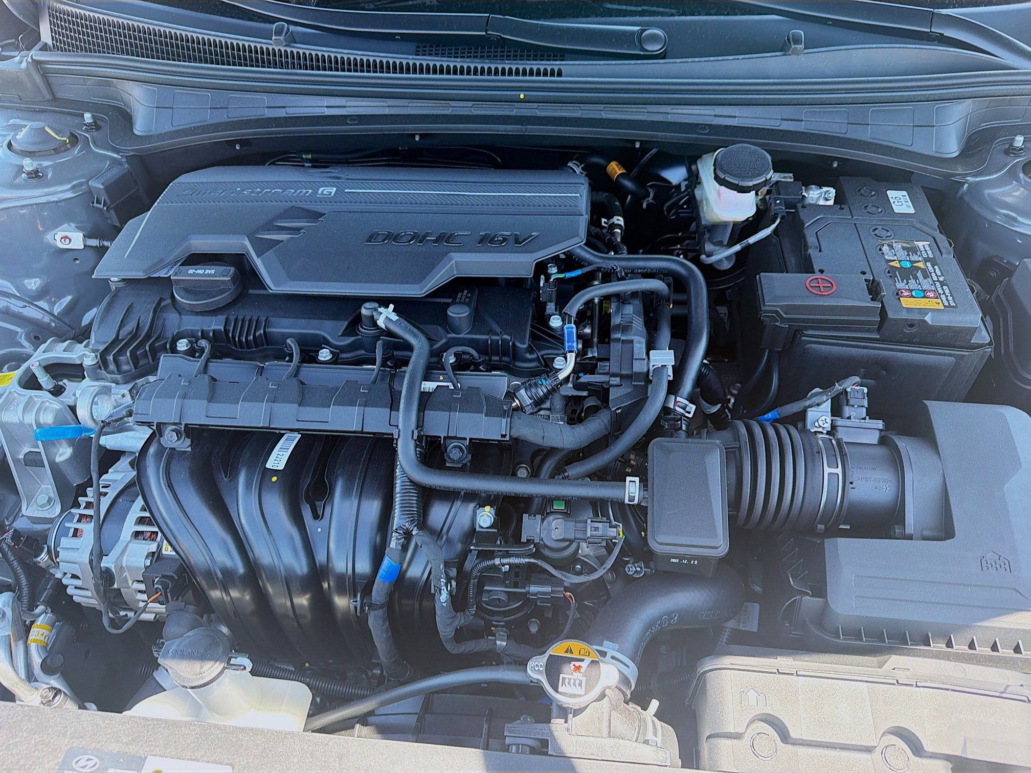 New 2026 Hyundai Elantra Sport FWD image 22