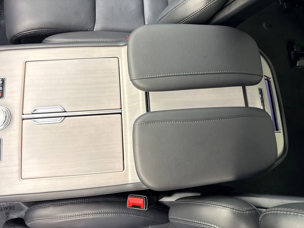 Used 2025 Lincoln Navigator Reserve AWD/4WD image 78