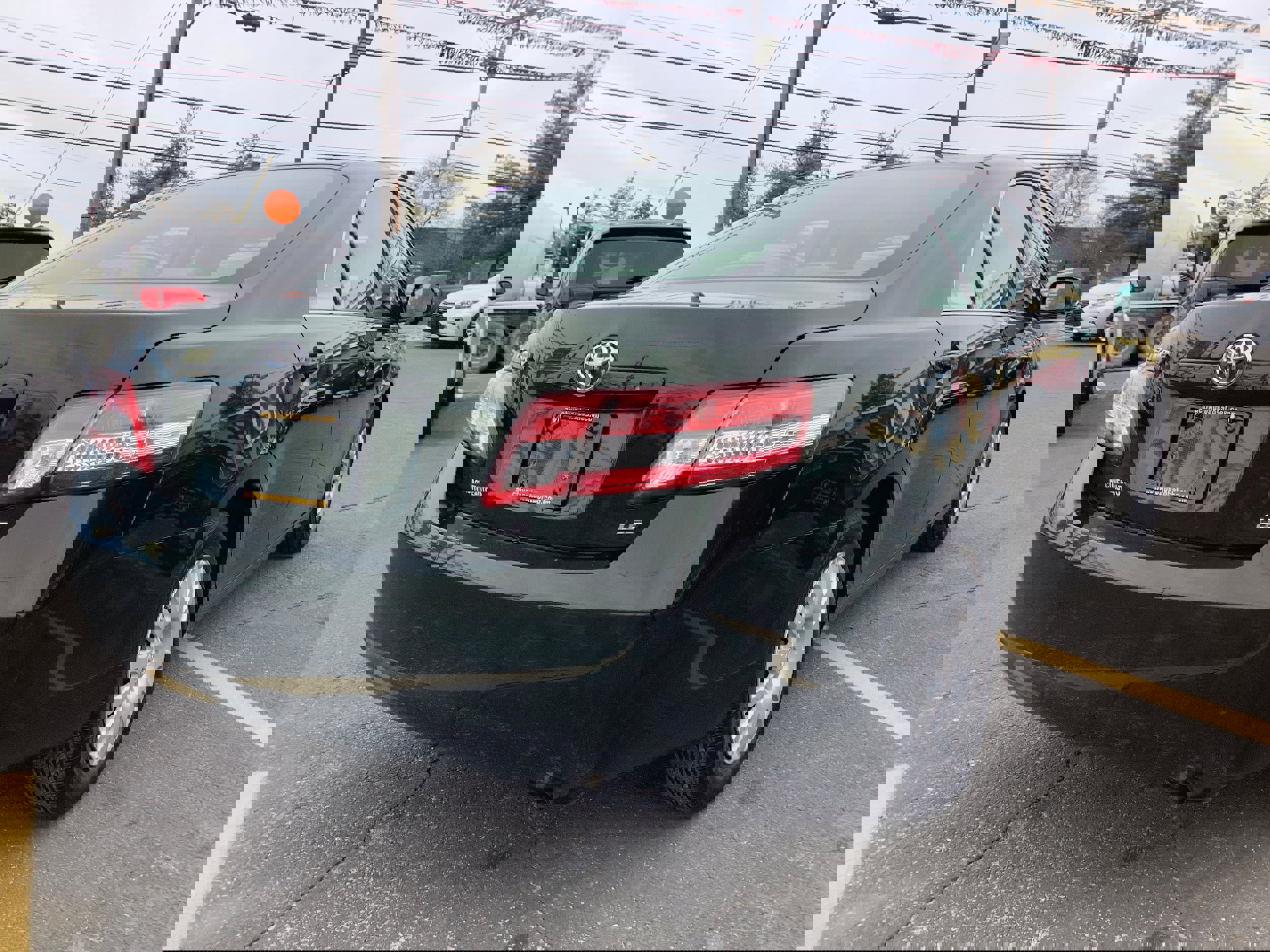 Used 2011 Toyota Camry LE image 7