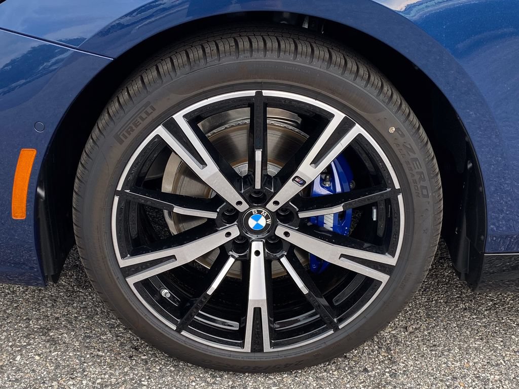 New 2027 BMW 530i xDrive w/ M Sport Package AWD/4WD image 8