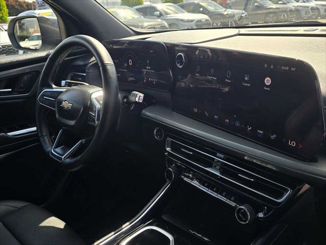 Used 2025 Chevrolet Traverse LT AWD/4WD image 10