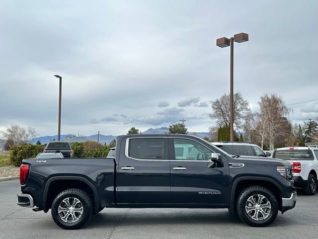 Used 2025 GMC Sierra 1500 SLT image 2