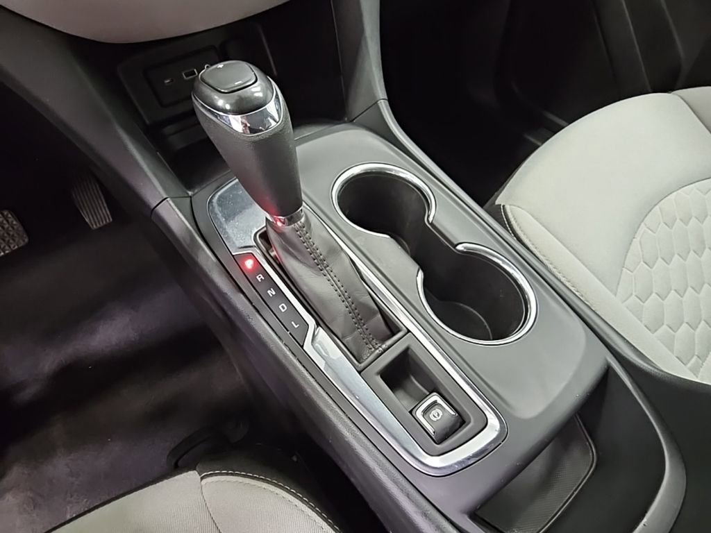 Used 2019 Chevrolet Equinox LS image 19