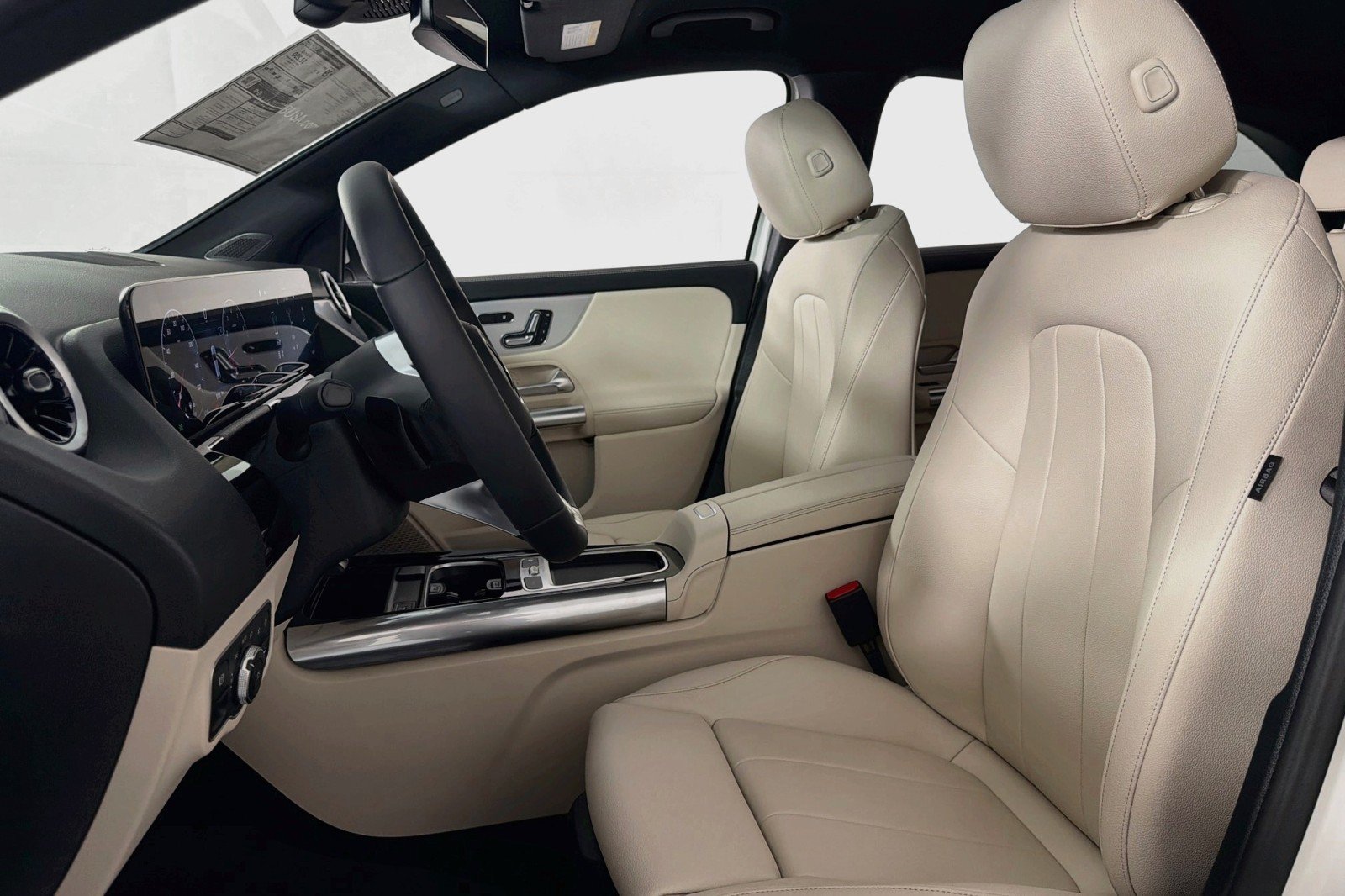 New 2026 Mercedes-Benz GLA 250 image 16