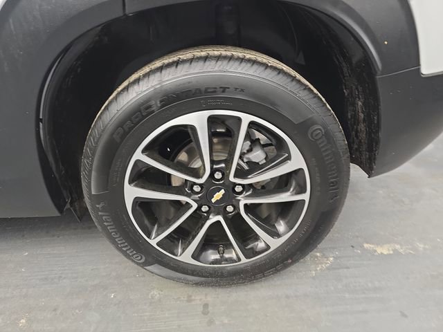 Used 2025 Chevrolet TrailBlazer LT image 16