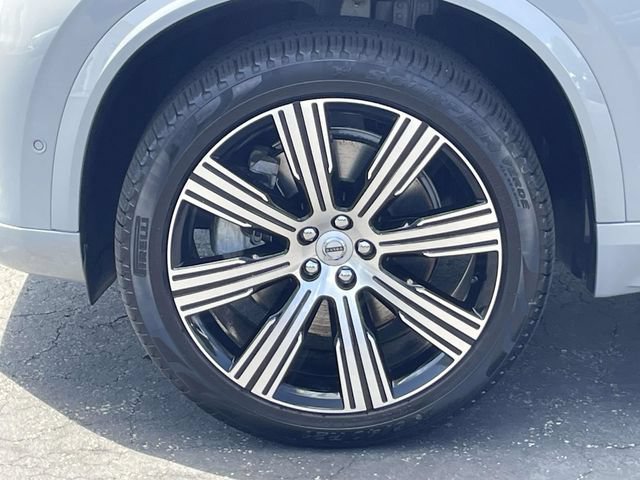 Used 2025 Volvo XC90 T8 Plus w/ Protection Package Premier AWD/4WD image 8