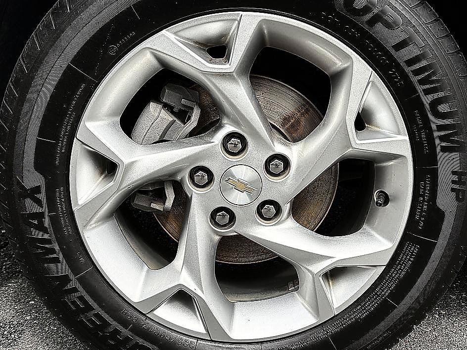Used 2024 Chevrolet Trax LS w/ LS Convenience Package FWD image 8