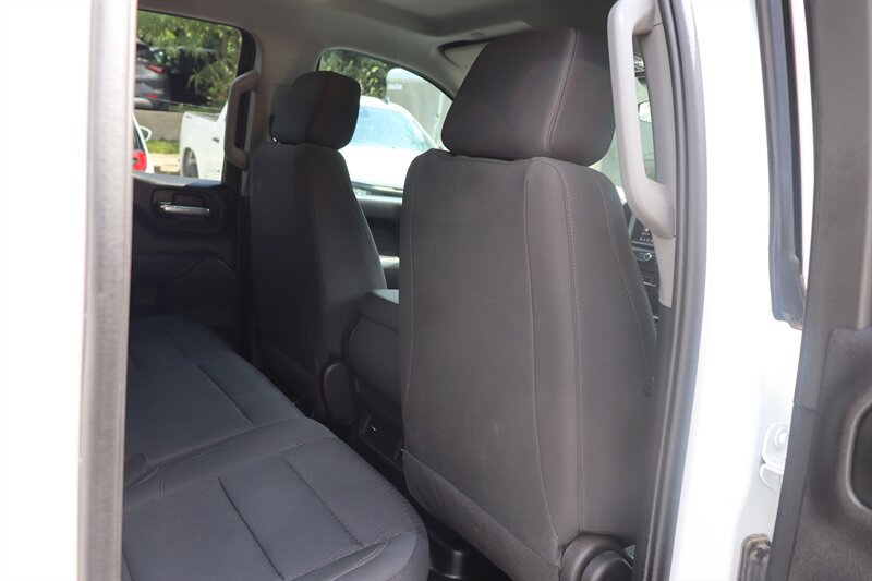 Used 2023 Chevrolet Silverado 1500 W/T w/ WT Value Package AWD/4WD image 28