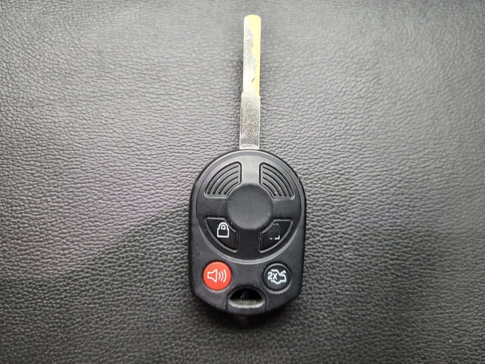 Used 2018 Ford Escape SEL FWD image 32