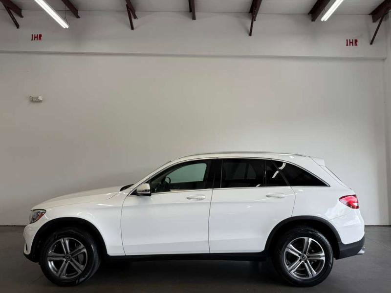 Used 2019 Mercedes-Benz GLC 300 image 3
