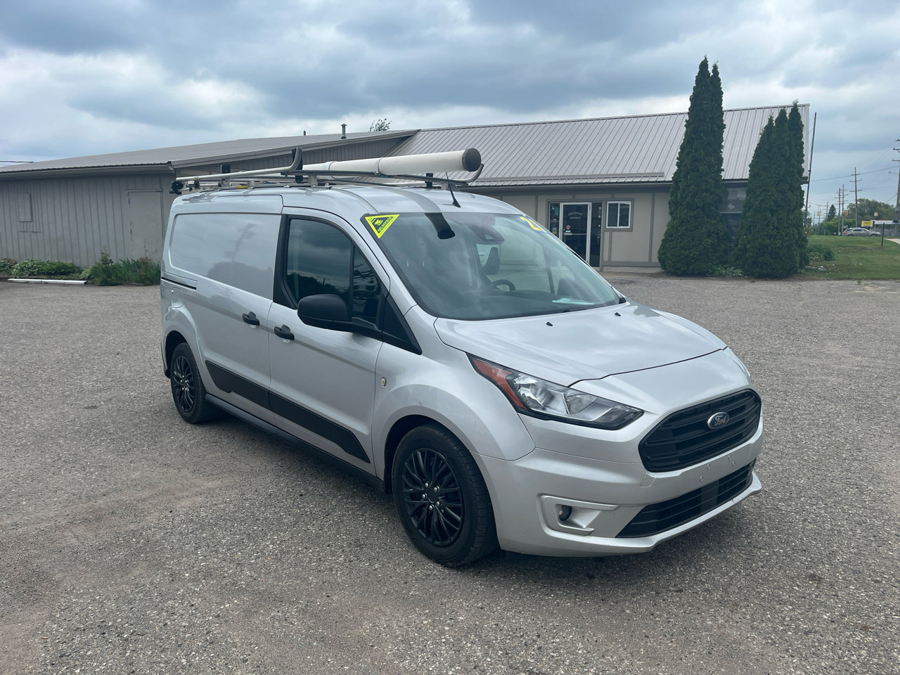 Used 2021 Ford Transit Connect XLT image 7