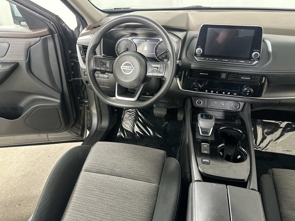 Used 2021 Nissan Rogue SV FWD image 19