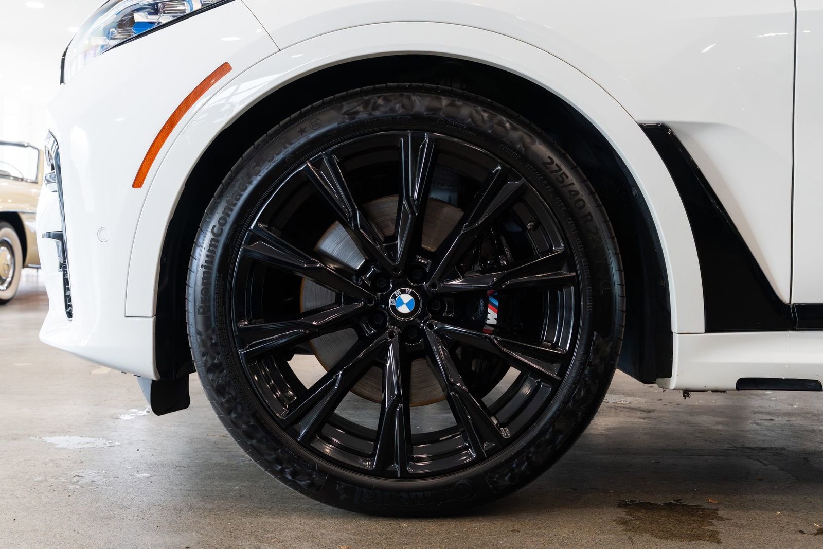 Used 2022 BMW X7 M50i image 7