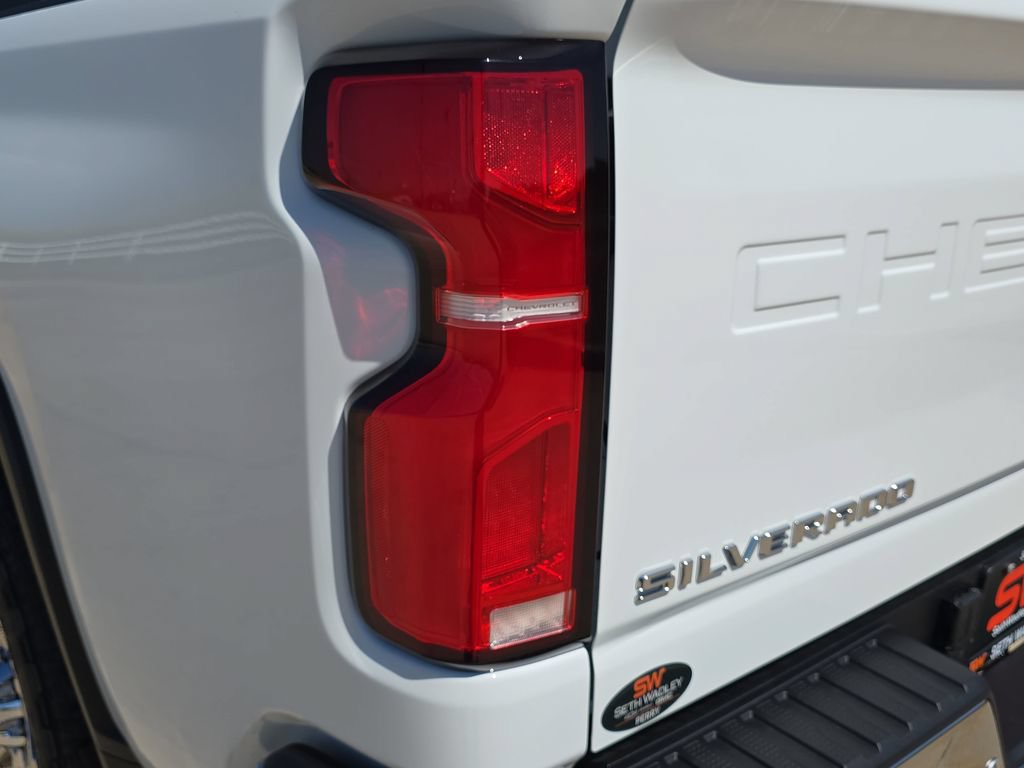 New 2026 Chevrolet Silverado 3500 LTZ w/ LTZ Premium Package AWD/4WD image 33