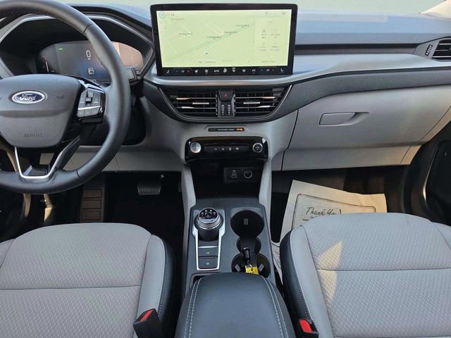 Used 2025 Ford Escape SE FWD image 18