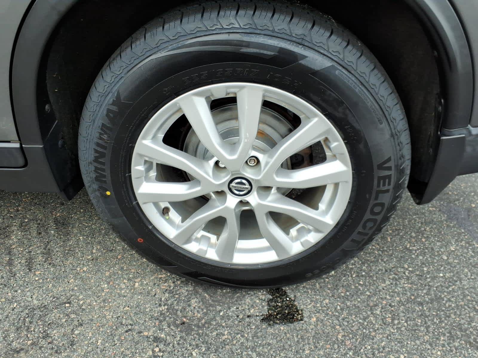Certified 2020 Nissan Rogue S w/ Special Edition Package FWD image 8