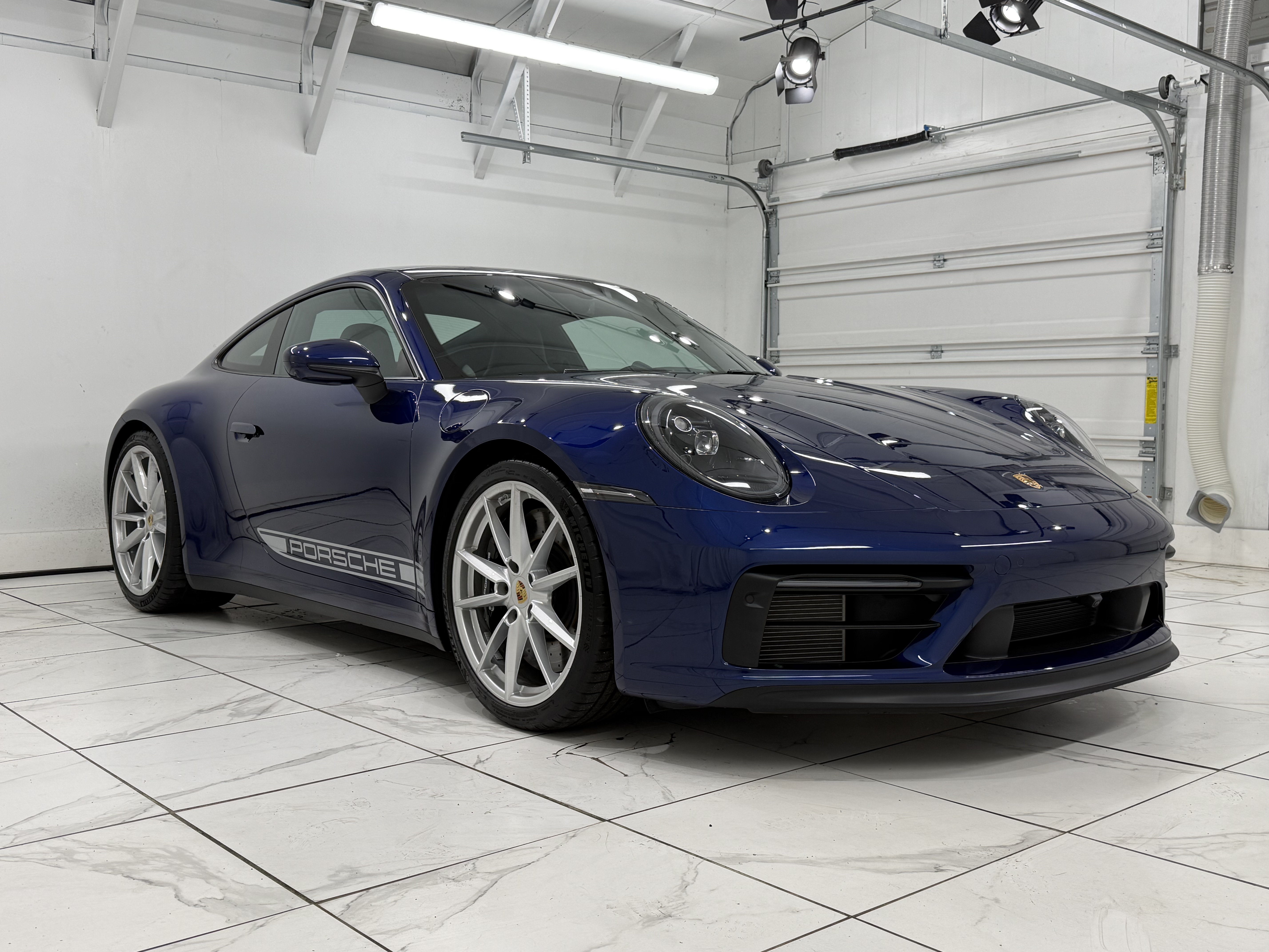 Used 2024 Porsche 911 Carrera GTS RWD image 10