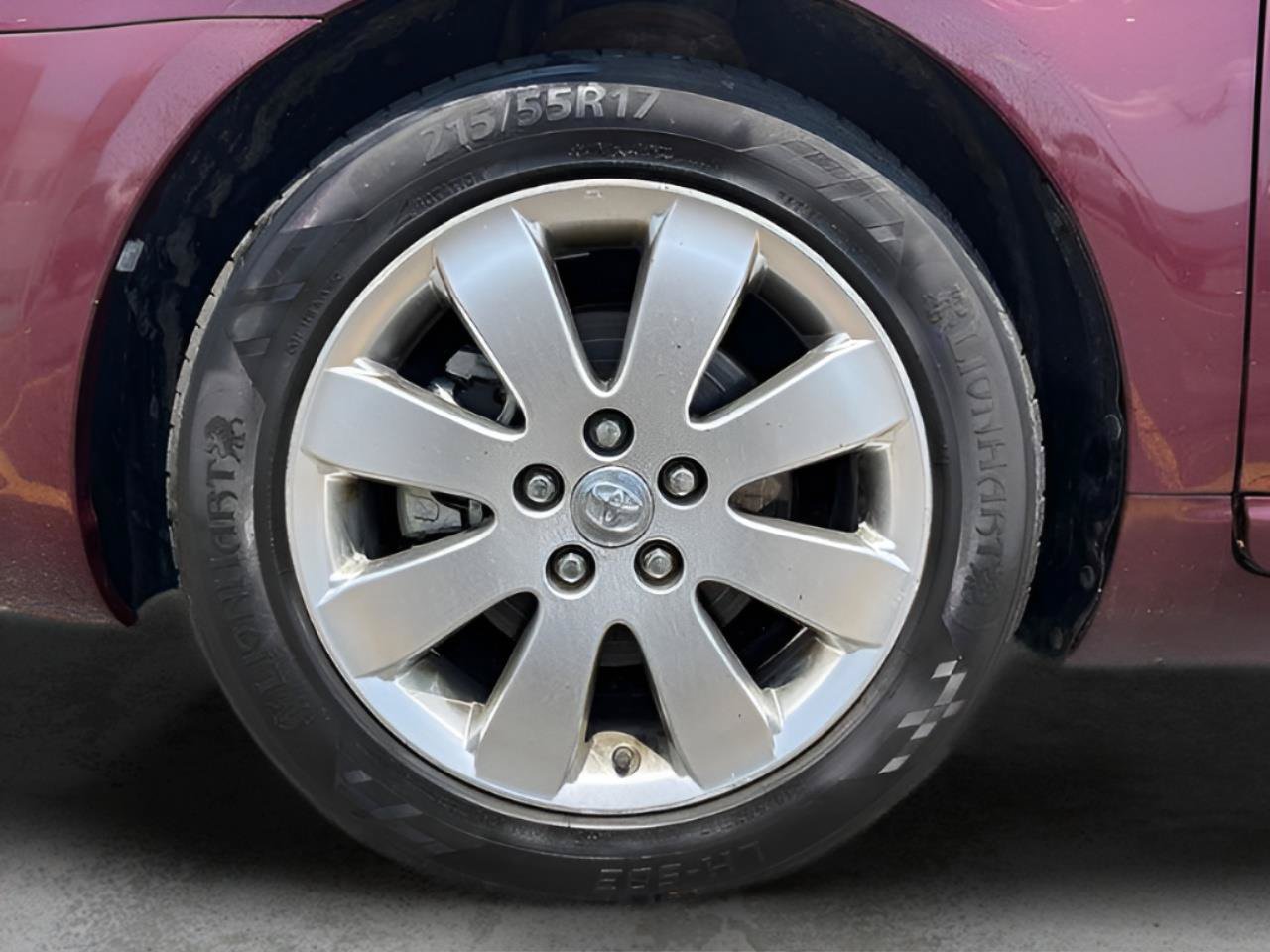 Used 2006 Toyota Avalon XLS FWD image 21