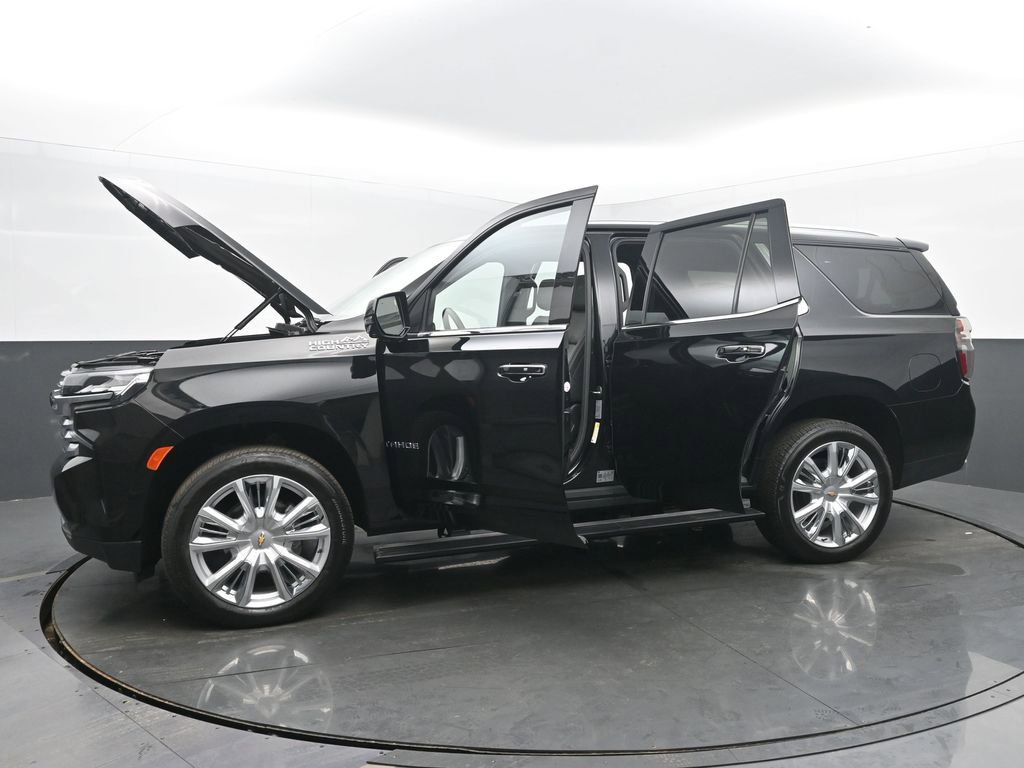 Used 2024 Chevrolet Tahoe High Country AWD/4WD image 57