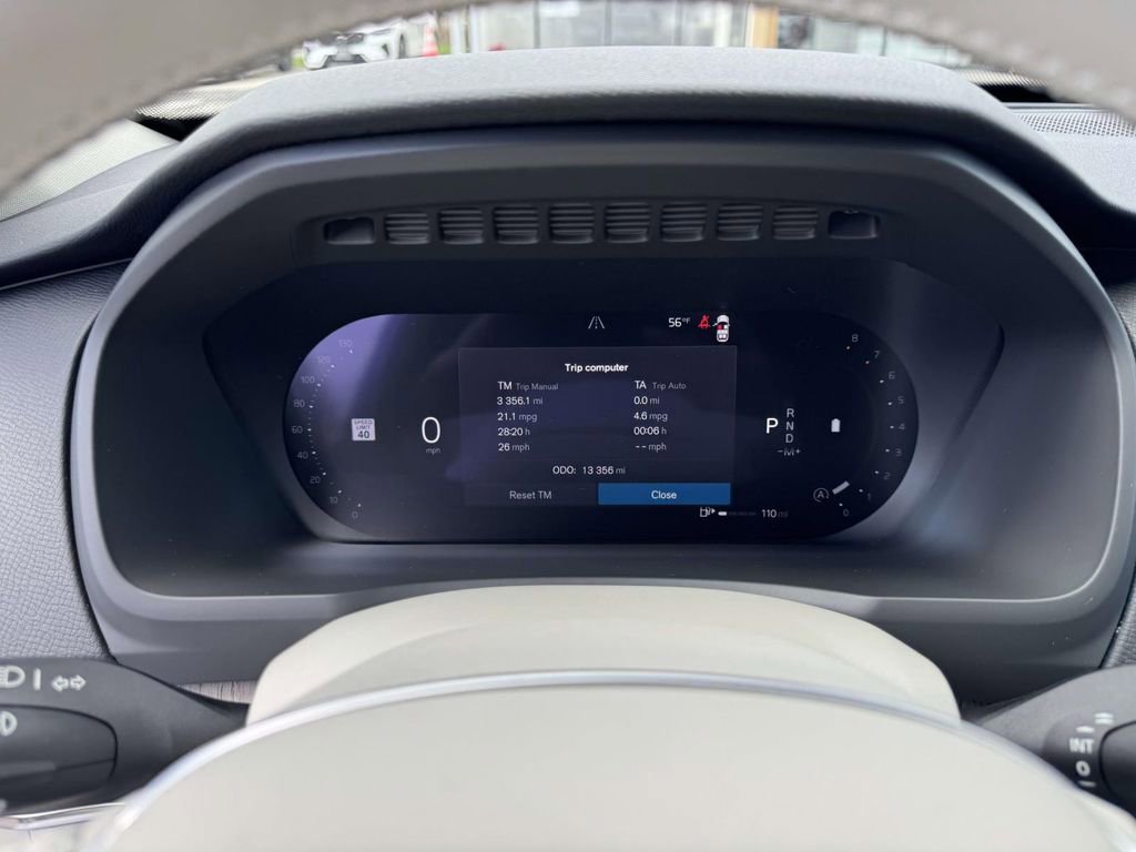 Used 2025 Volvo XC90 B6 Plus w/ Protection Package image 25