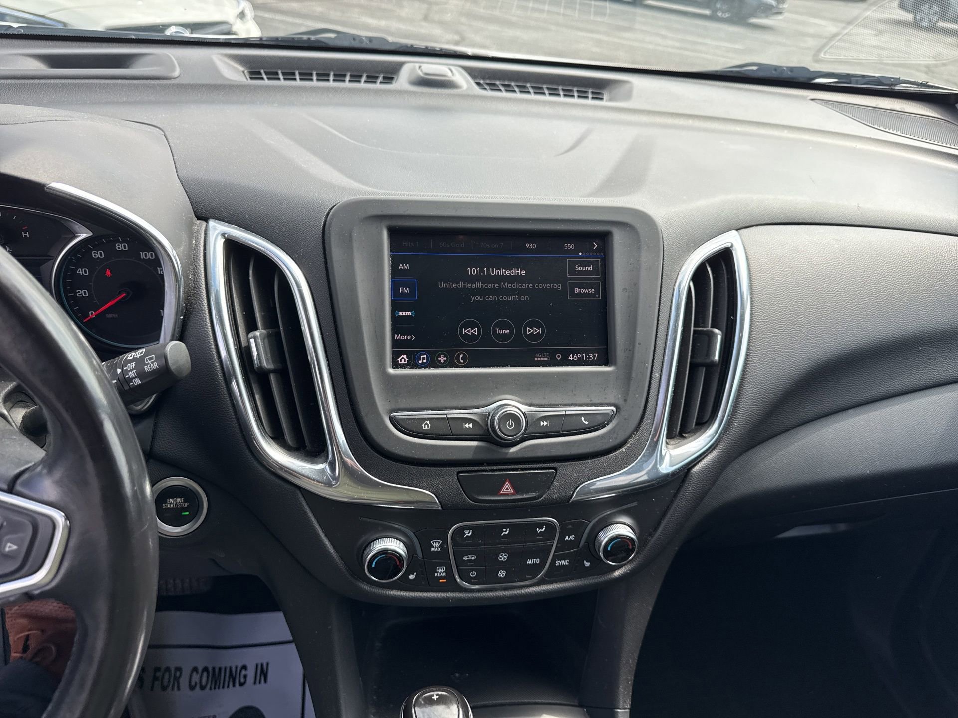 Used 2020 Chevrolet Equinox LT AWD/4WD image 10