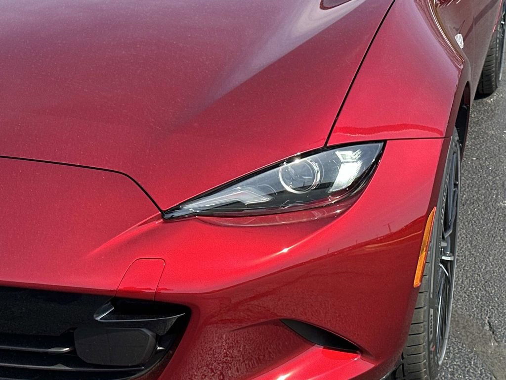 New 2026 MAZDA MX-5 Miata RF Grand Touring RWD image 8