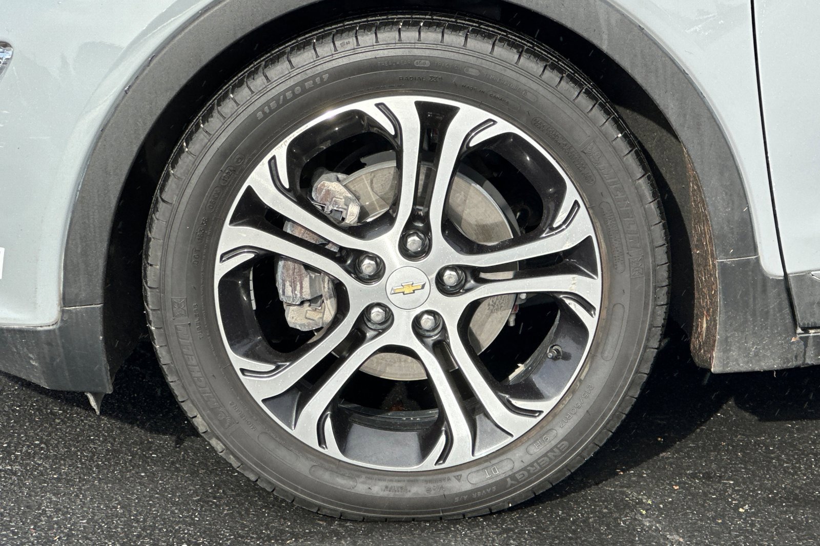 Used 2019 Chevrolet Bolt Premier w/ Infotainment Package image 44