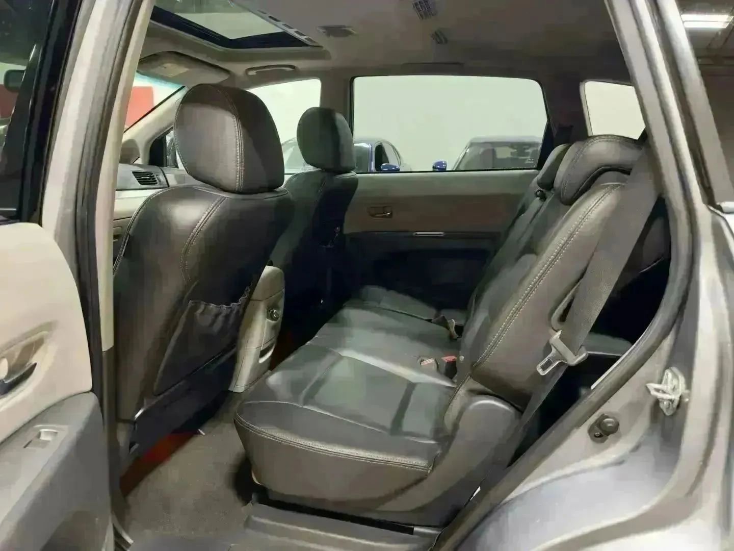 Used 2008 Subaru Tribeca Limited image 17