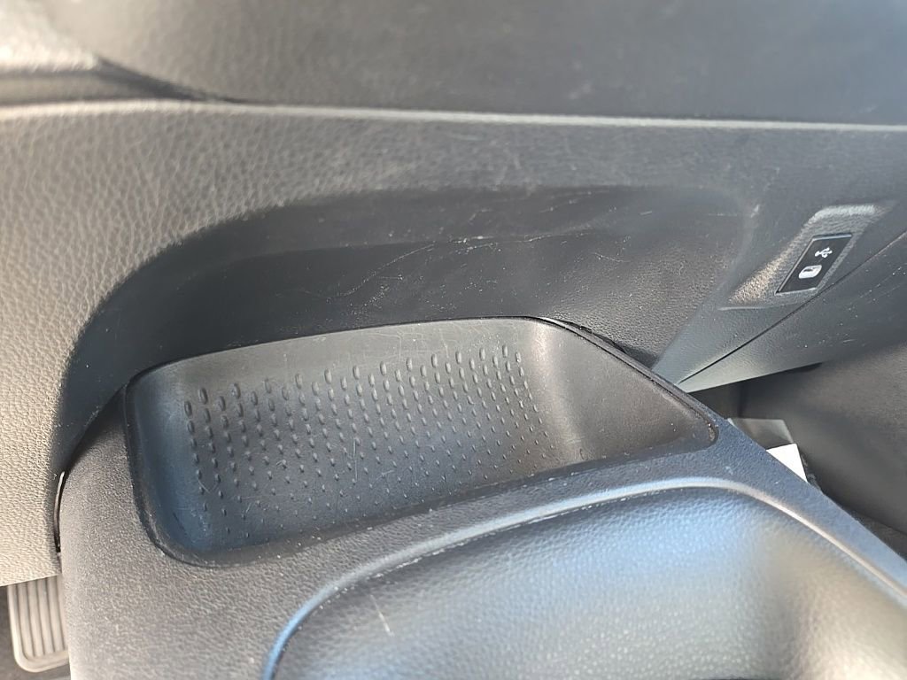 Used 2024 Toyota Corolla LE image 28