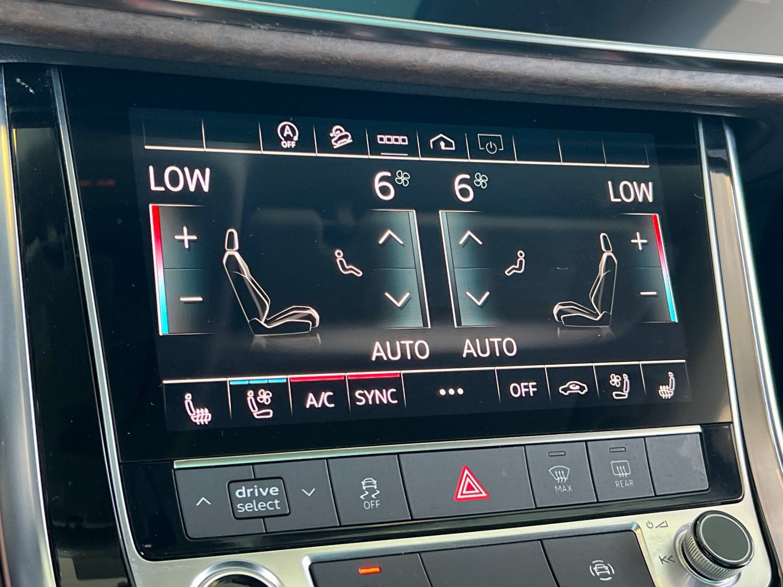 Used 2023 Audi Q8 Premium Plus w/ Premium Plus Package AWD/4WD image 21