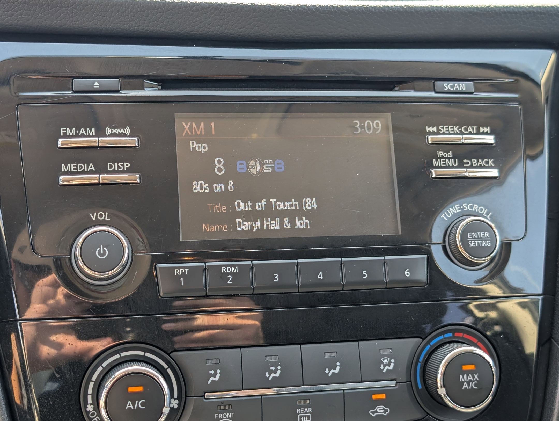 Used 2017 Nissan Rogue S FWD image 18