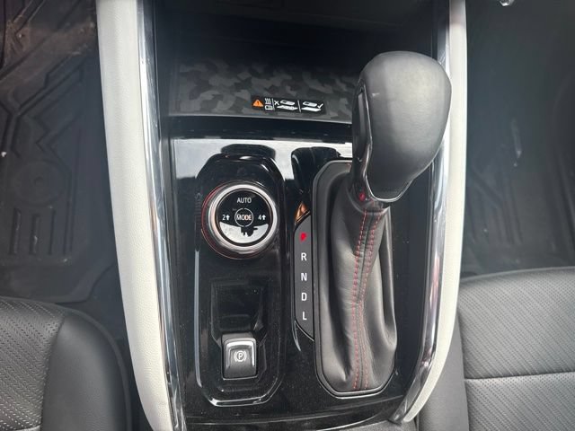 Used 2024 GMC Canyon AT4X AWD/4WD image 28