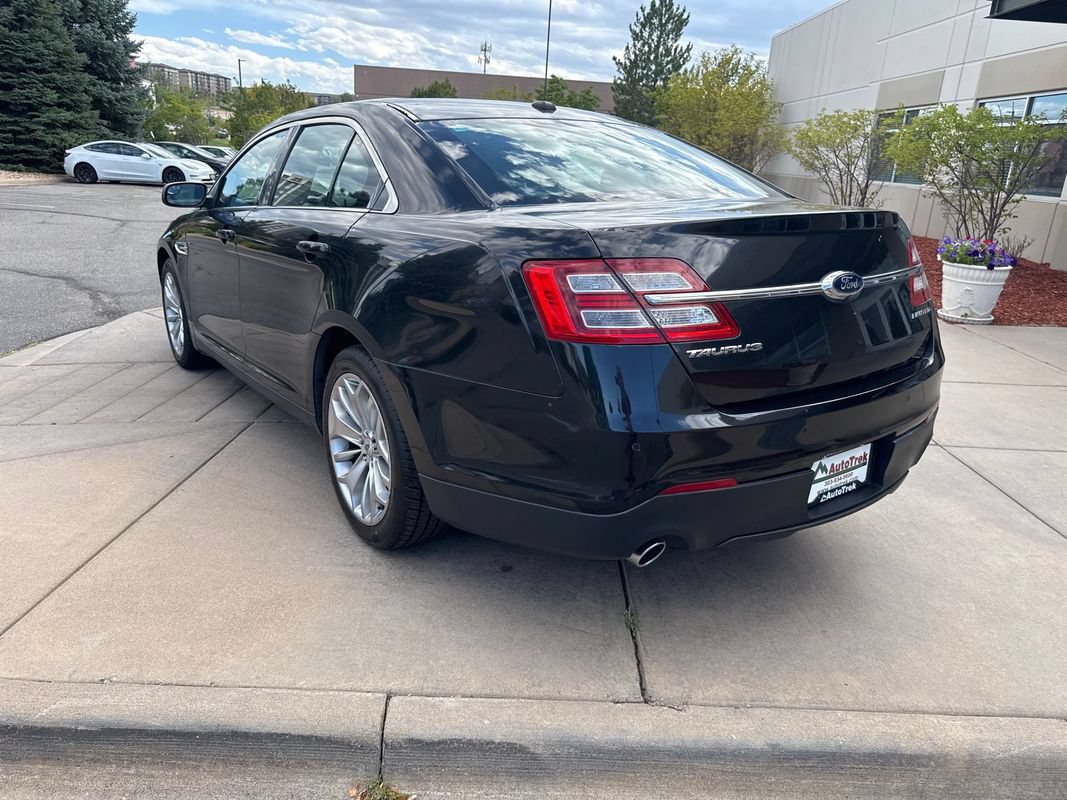 Used 2013 Ford Taurus Limited FWD image 8