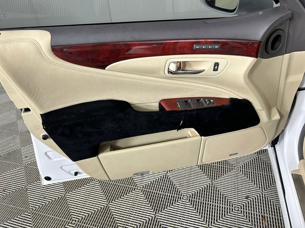 Used 2010 Lexus LS 460 460 image 10