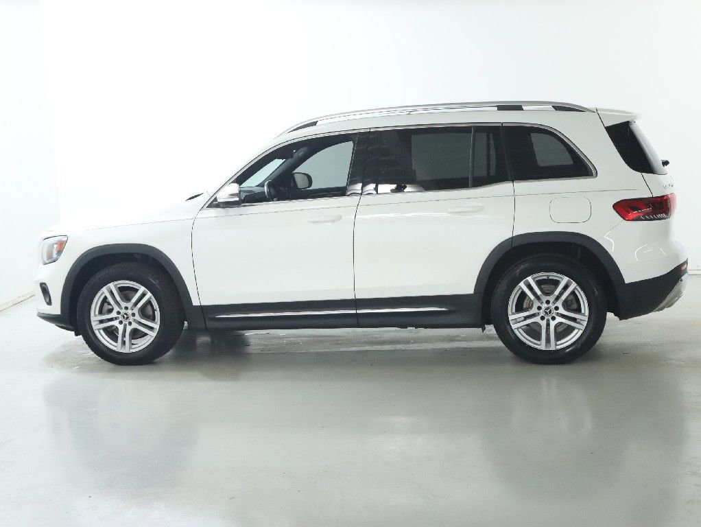 Used 2023 Mercedes-Benz GLB 250 4MATIC image 39