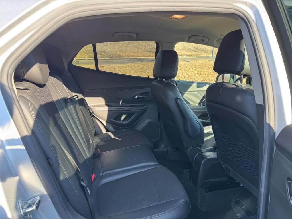 Used 2019 Buick Encore Preferred image 10