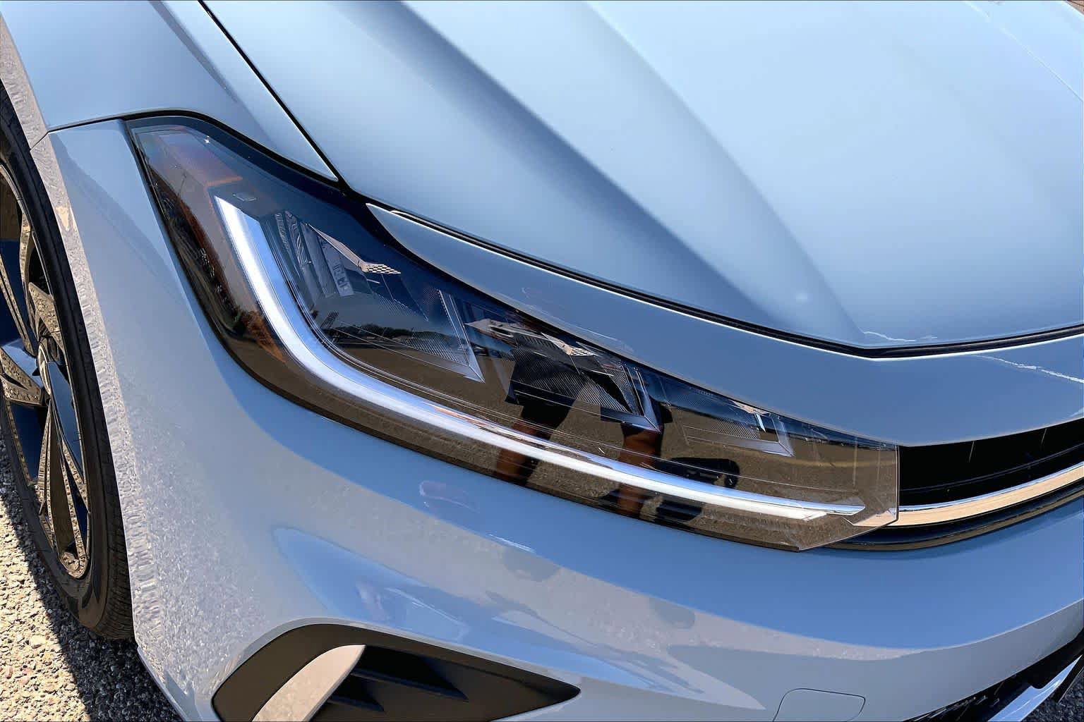 New 2026 Volkswagen Jetta SE FWD image 13