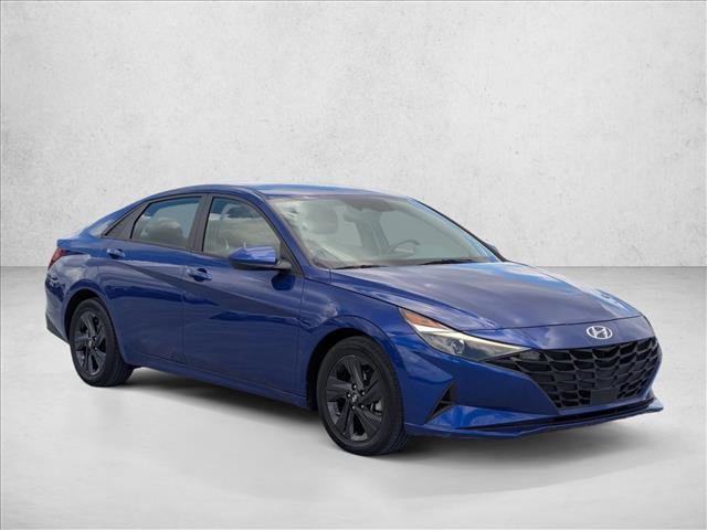 Used 2021 Hyundai Elantra SEL w/ Convenience Package FWD image 3