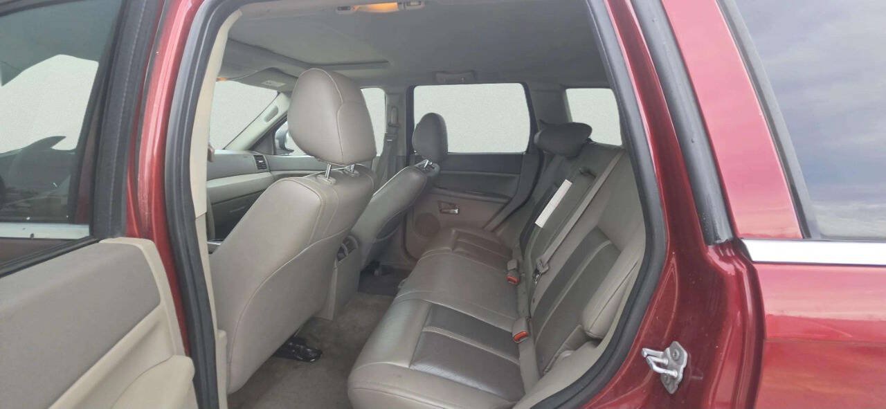 Used 2007 Jeep Grand Cherokee Limited w/ Trailer Tow Group IV AWD/4WD image 7