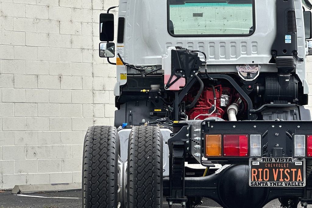 New 2024 Chevrolet Low Cab Forward 6500XD RWD image 22