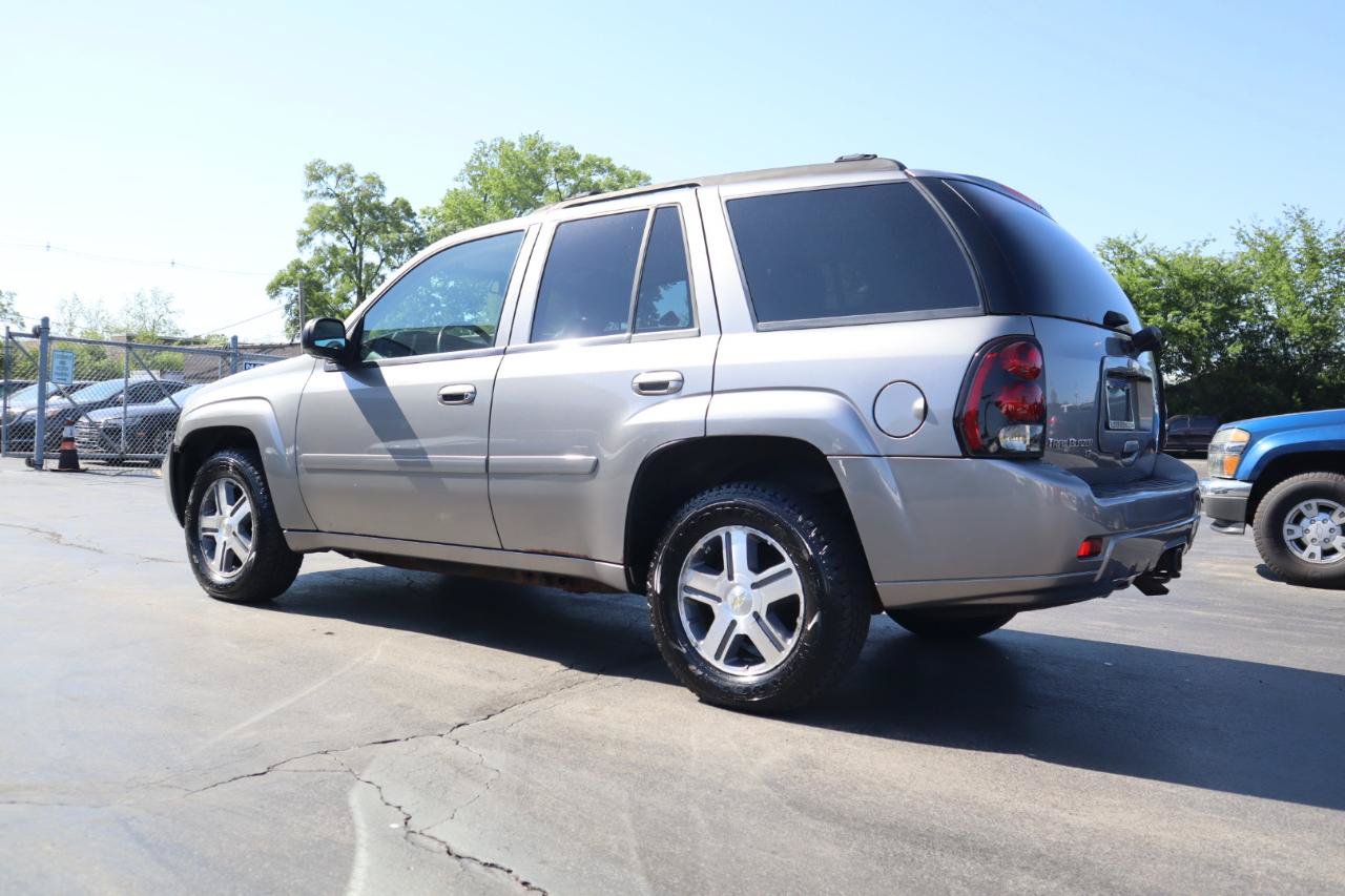Used 2007 Chevrolet TrailBlazer LT w/ LT Preferred Equipment Group AWD/4WD image 3