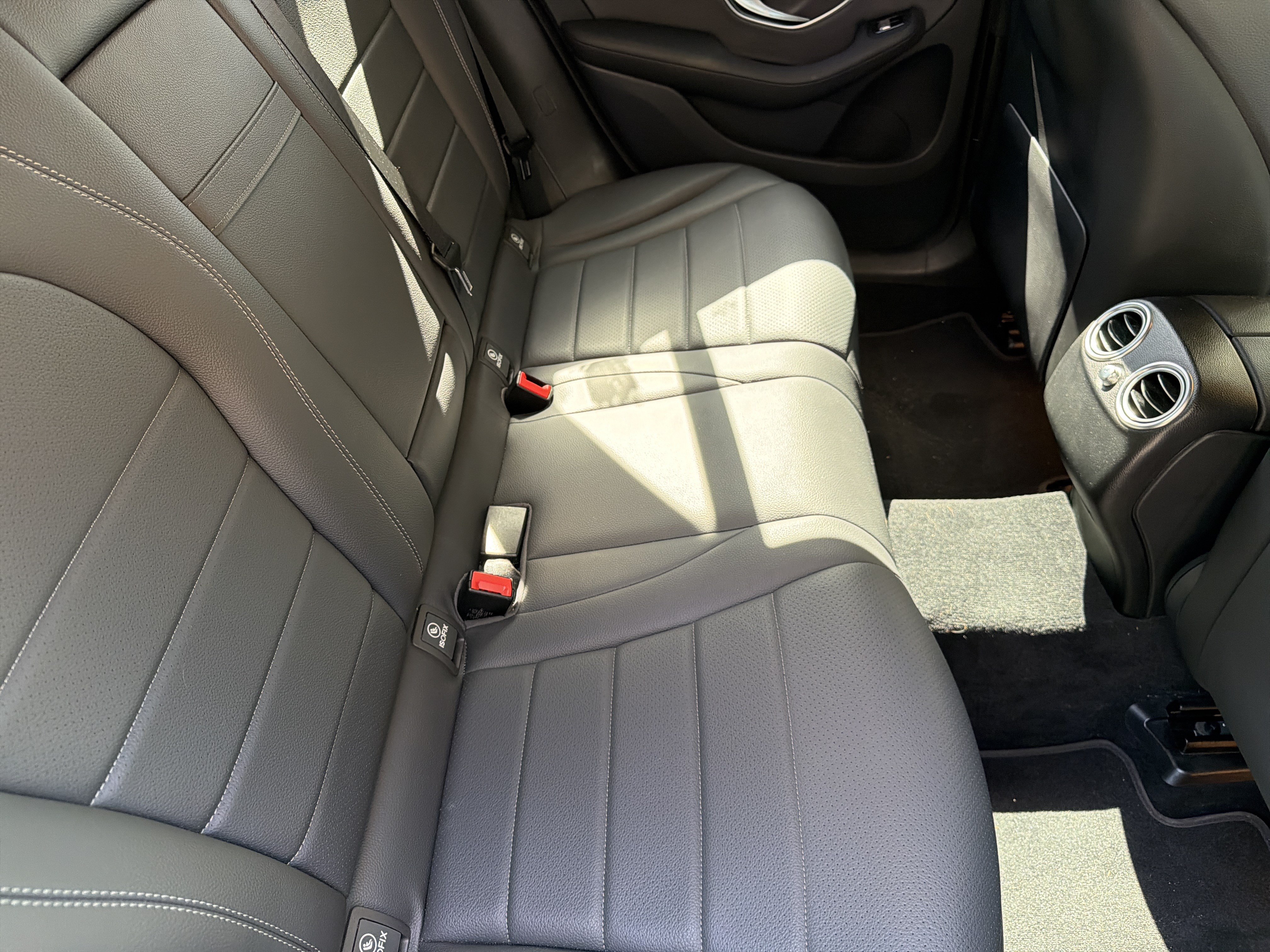 Used 2021 Mercedes-Benz GLC 300 image 36
