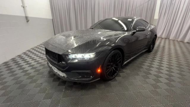 Used 2024 Ford Mustang Premium image 5