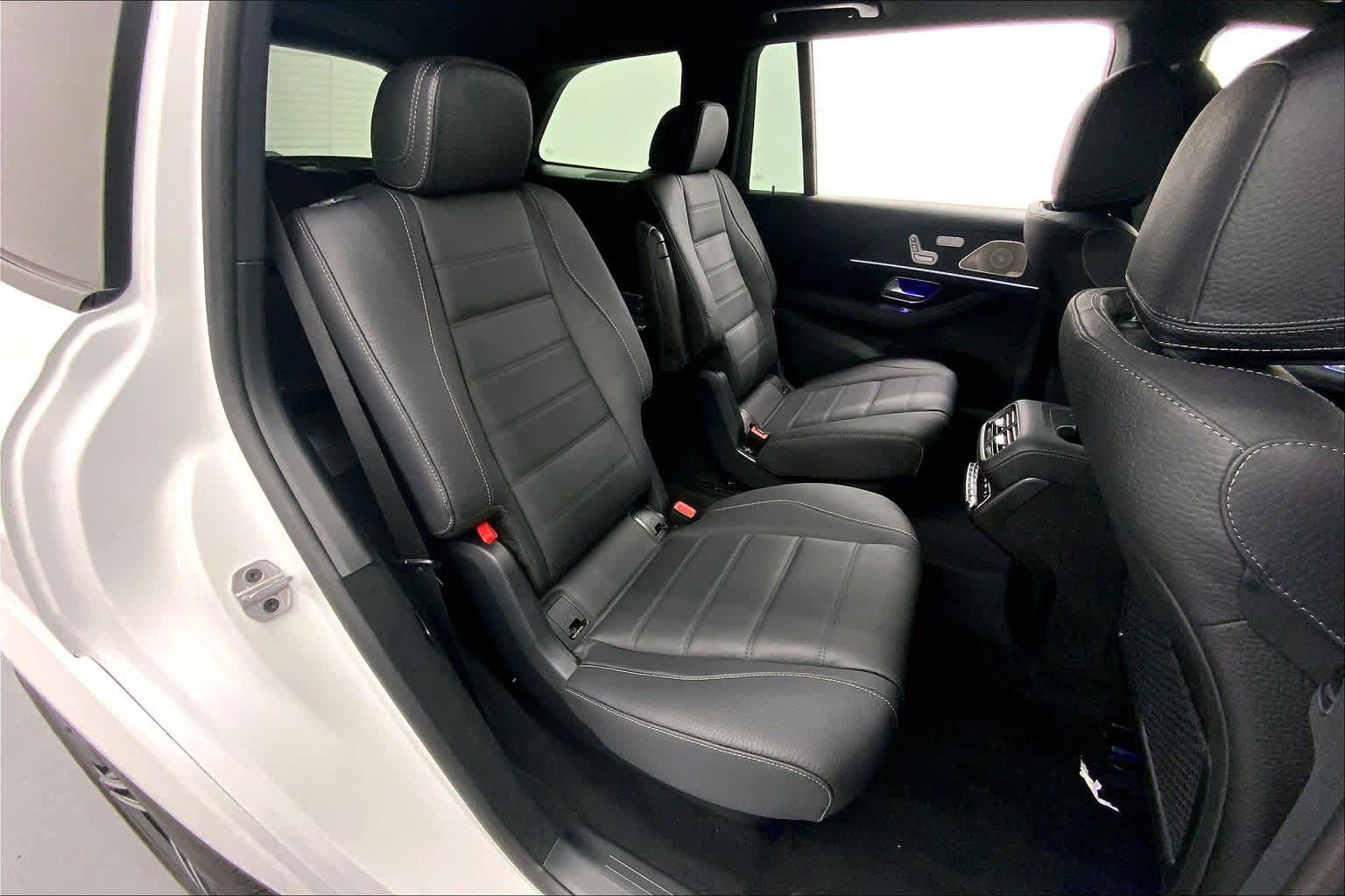 New 2026 Mercedes-Benz GLS 450 4MATIC image 14